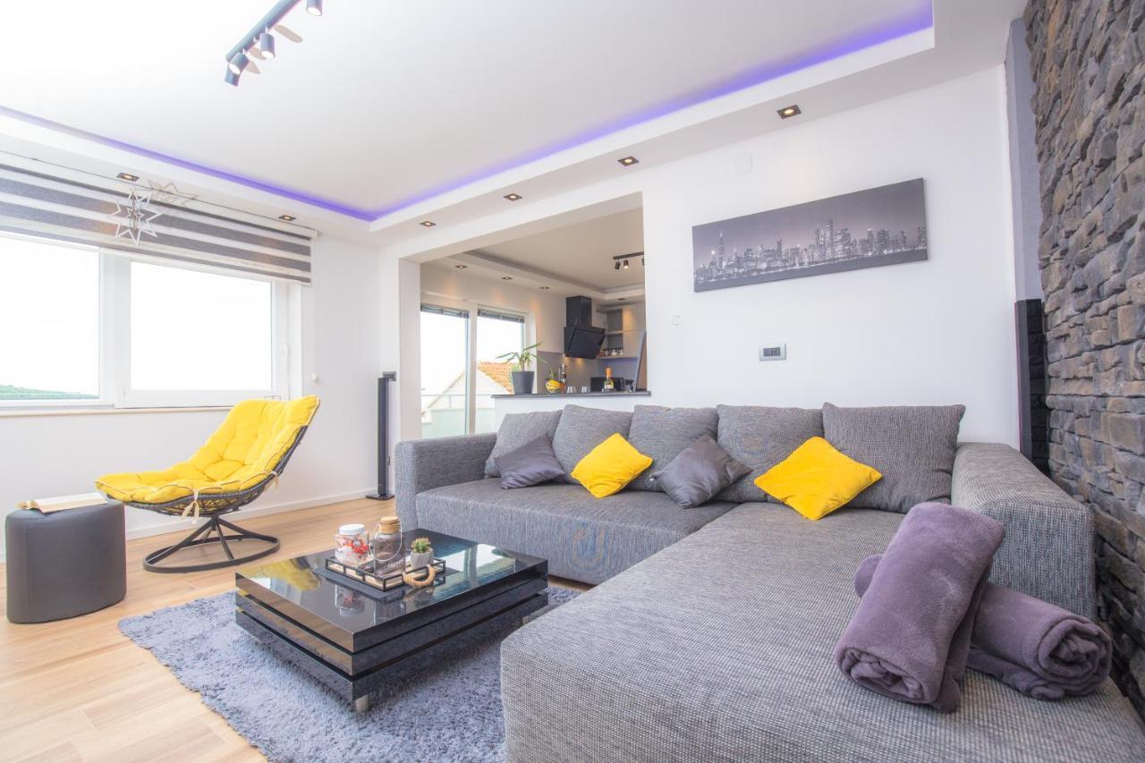 Apartment Gallery Primošten Dış mekan fotoğraf